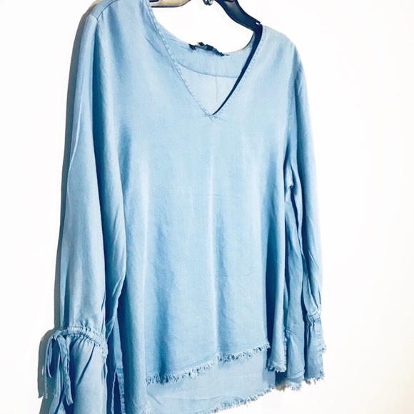 Harvé Benard | Top | 0042 - Picture 6 of 8